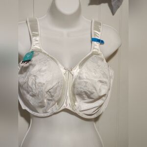 White Underwire Bra with Molded Cups and Adjustable Straps